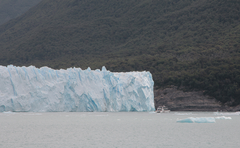 09583_boot_gletscher.jpg - Perito Moreno glacier, Los Glaciares National Park