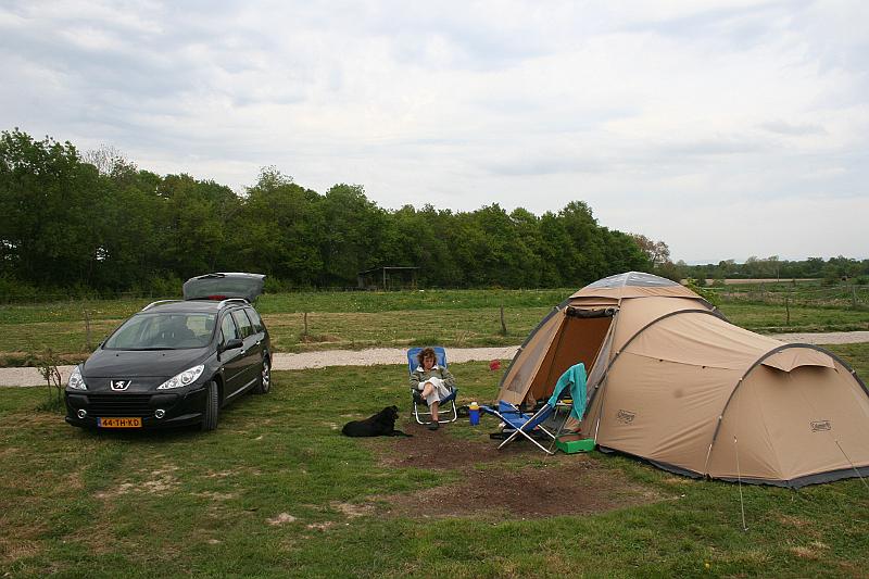 01_IMG_7193.JPG - Tussenstop op de heenreis, de camping bij Villars-les-Dombes